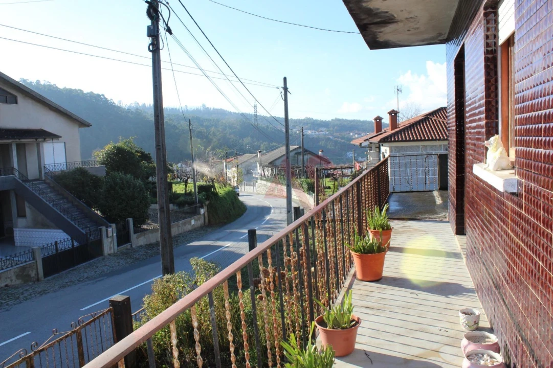 Moradia T3 para Venda em Sendim Foto 3