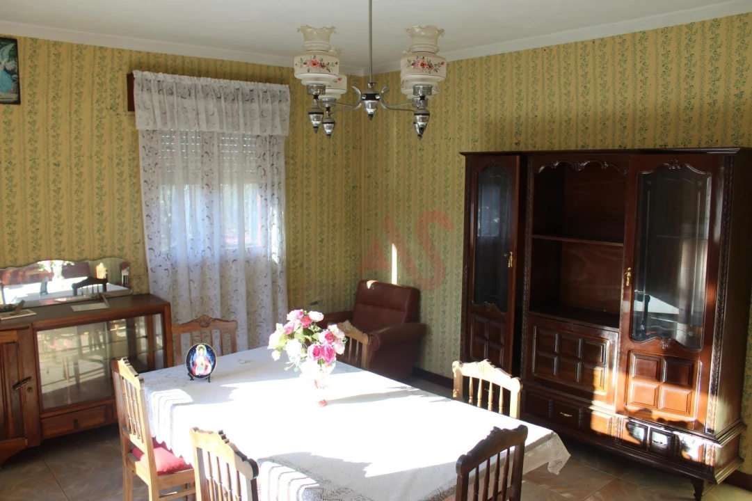 Moradia T3 para Venda em Sendim Foto 8