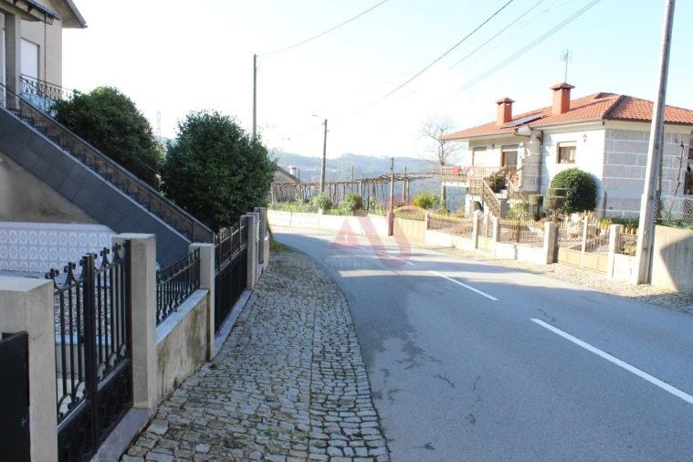 Moradia T3 para Venda em Sendim Foto 26