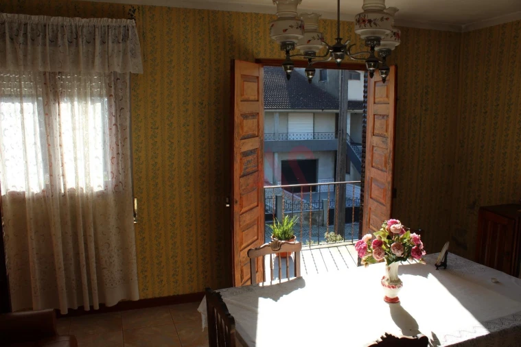 Moradia T3 para Venda em Sendim Foto 9