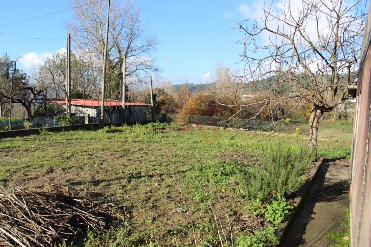 Moradia T3 para Venda em Sendim Foto 24