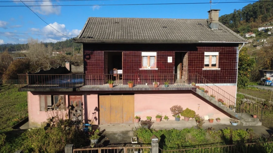 Moradia T3 para Venda em Sendim