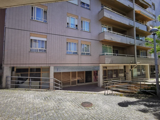 Apartamento T3 para Venda em Arcozelo Foto 16