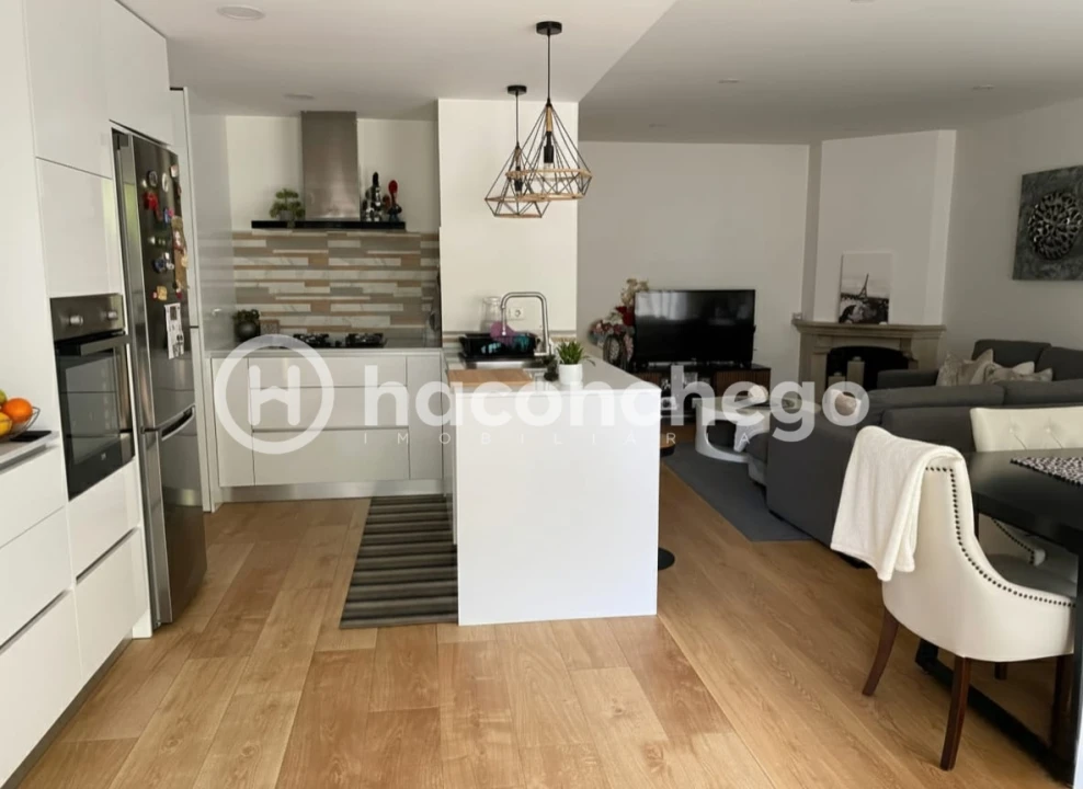 Apartamento T3 para Venda em Arcozelo Foto 2