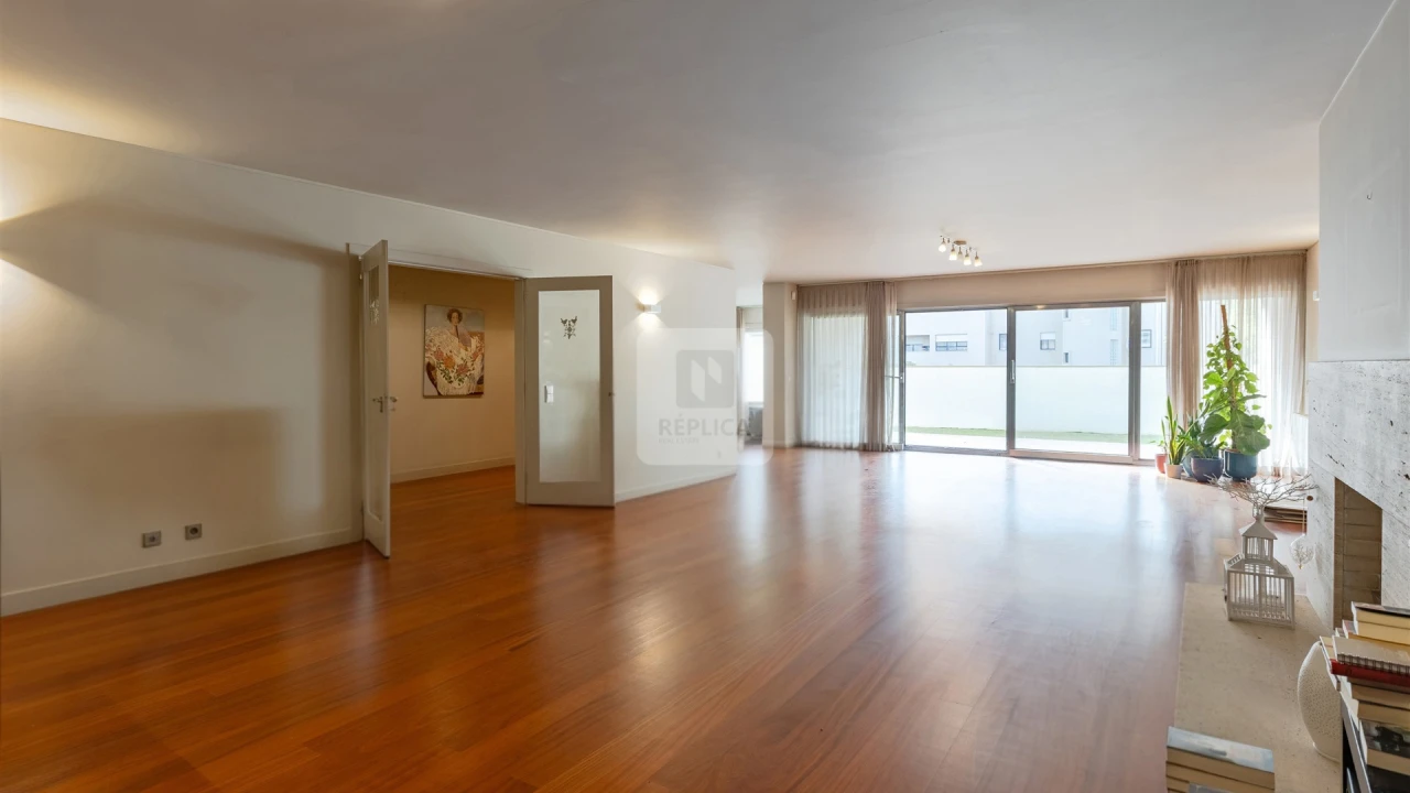 Apartamento T4 para Venda em Aldoar, Foz do Douro e Nevogilde Foto 2