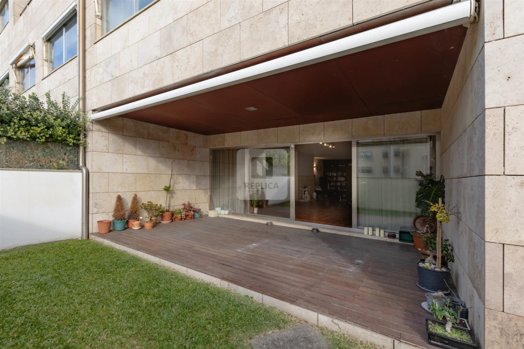 Apartamento T4 para Venda em Aldoar, Foz do Douro e Nevogilde Foto 1