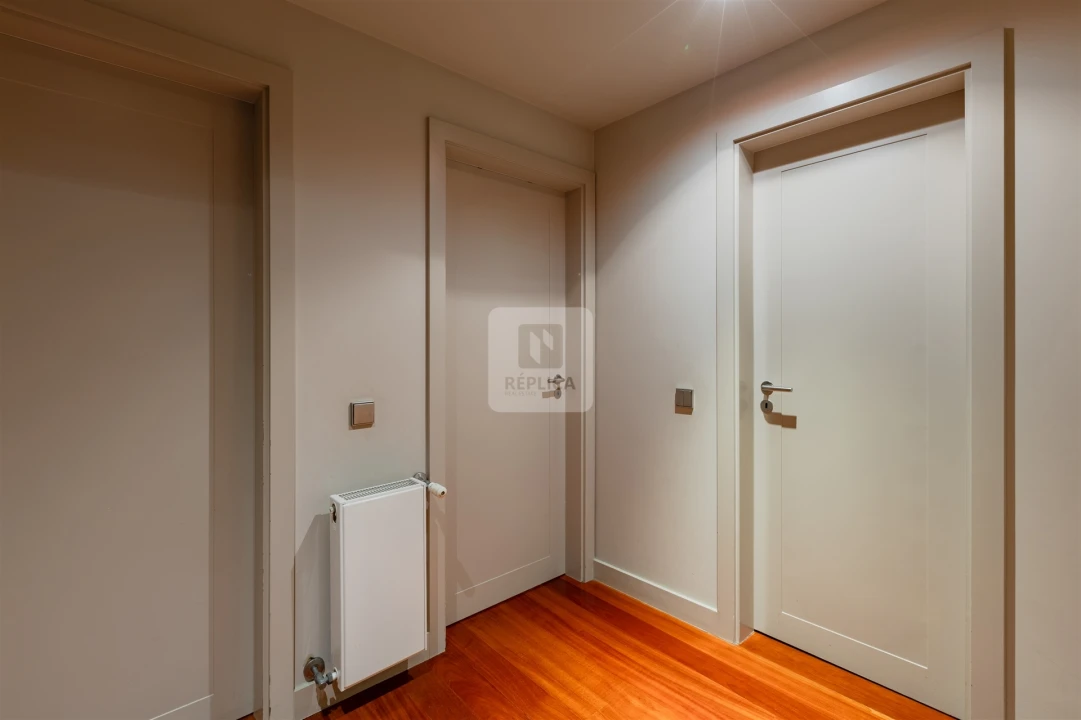 Apartamento T4 para Venda em Aldoar, Foz do Douro e Nevogilde Foto 20