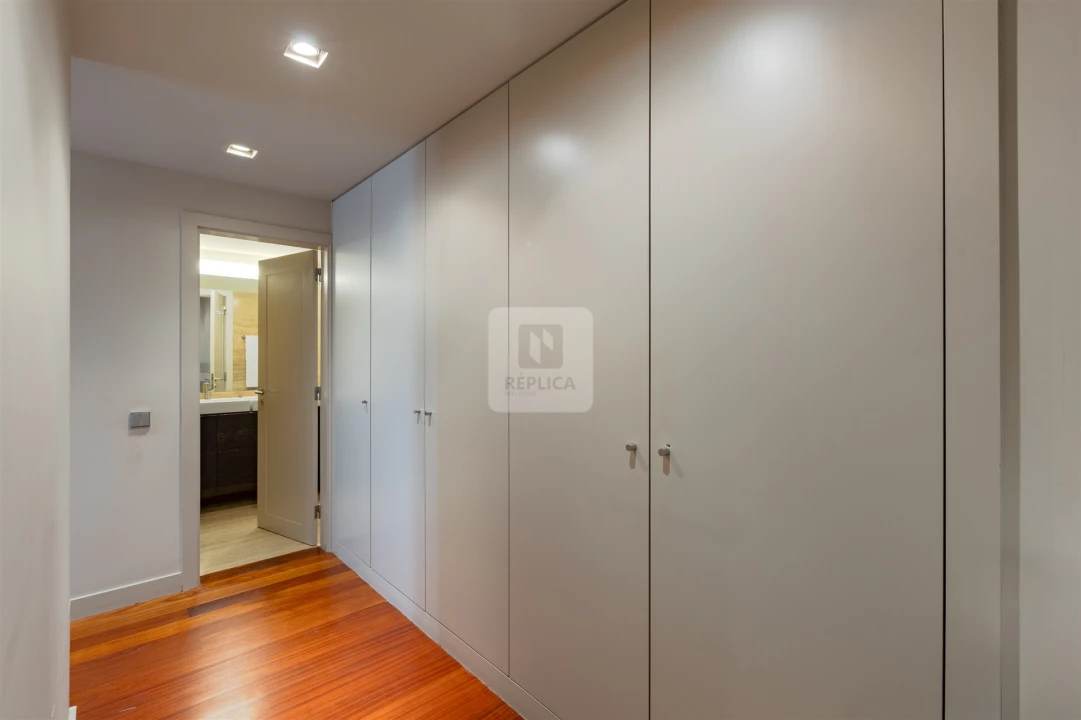 Apartamento T4 para Venda em Aldoar, Foz do Douro e Nevogilde Foto 23