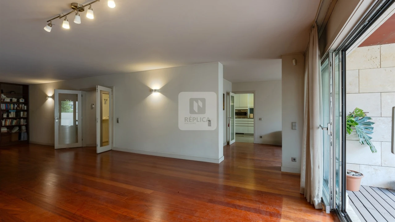 Apartamento T4 para Venda em Aldoar, Foz do Douro e Nevogilde Foto 7