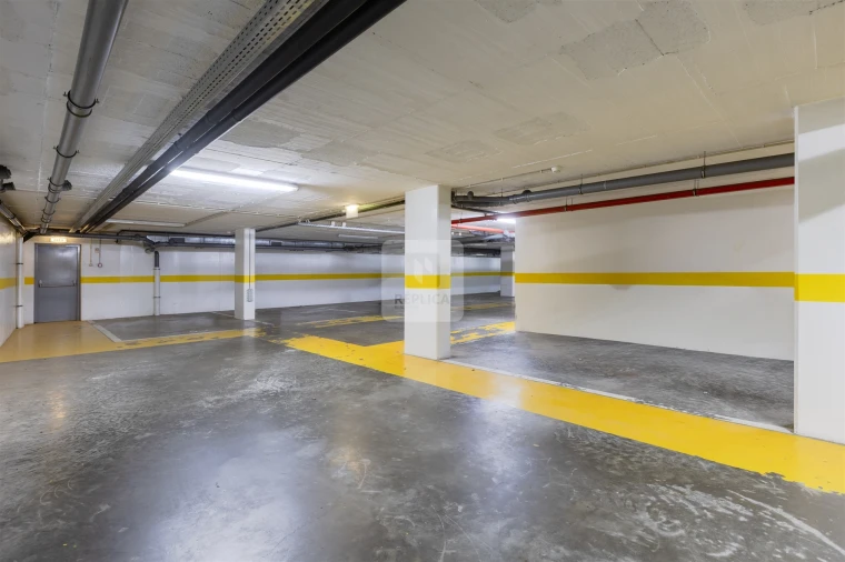 Apartamento T4 para Venda em Aldoar, Foz do Douro e Nevogilde Foto 33