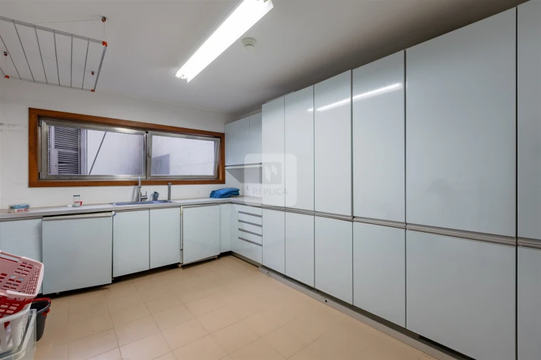 Apartamento T4 para Venda em Aldoar, Foz do Douro e Nevogilde Foto 32