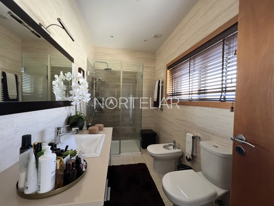 Moradia T3 para Venda em Avidos e Lagoa Foto 27