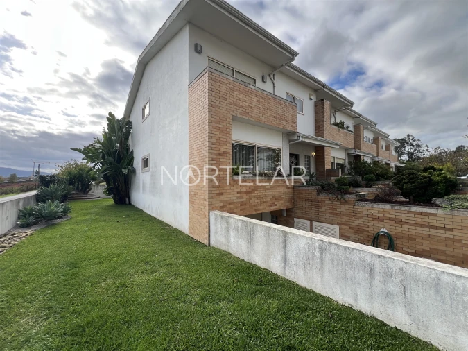 Moradia T3 para Venda em Avidos e Lagoa Foto 42