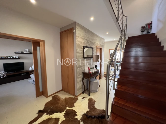 Moradia T3 para Venda em Avidos e Lagoa Foto 2