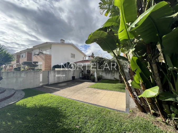 Moradia T3 para Venda em Avidos e Lagoa Foto 36