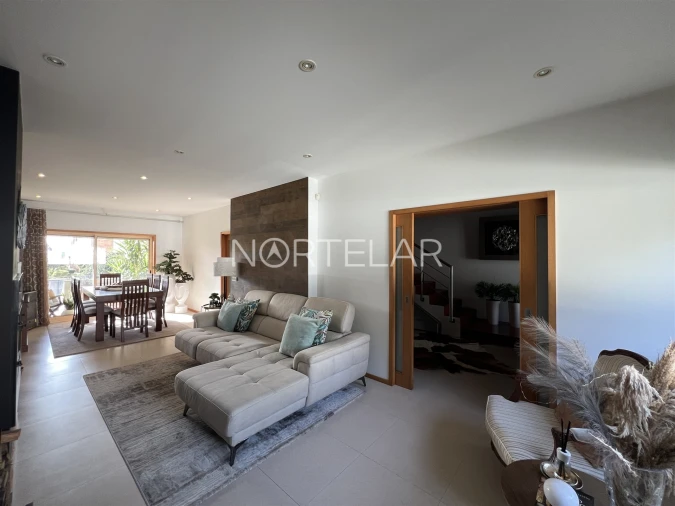 Moradia T3 para Venda em Avidos e Lagoa Foto 5