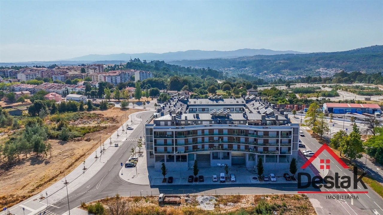 Apartamento T2 para Arrendamento em Abraveses Foto 12