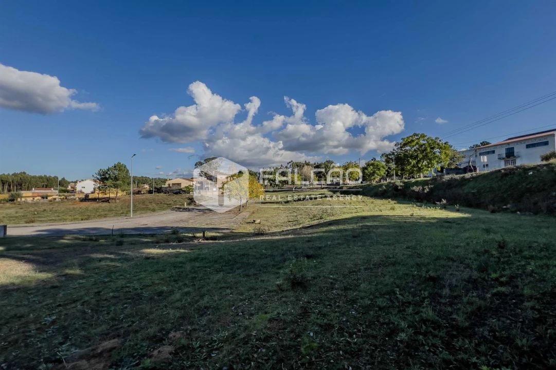 Terreno para Venda em Alcanede Foto 31
