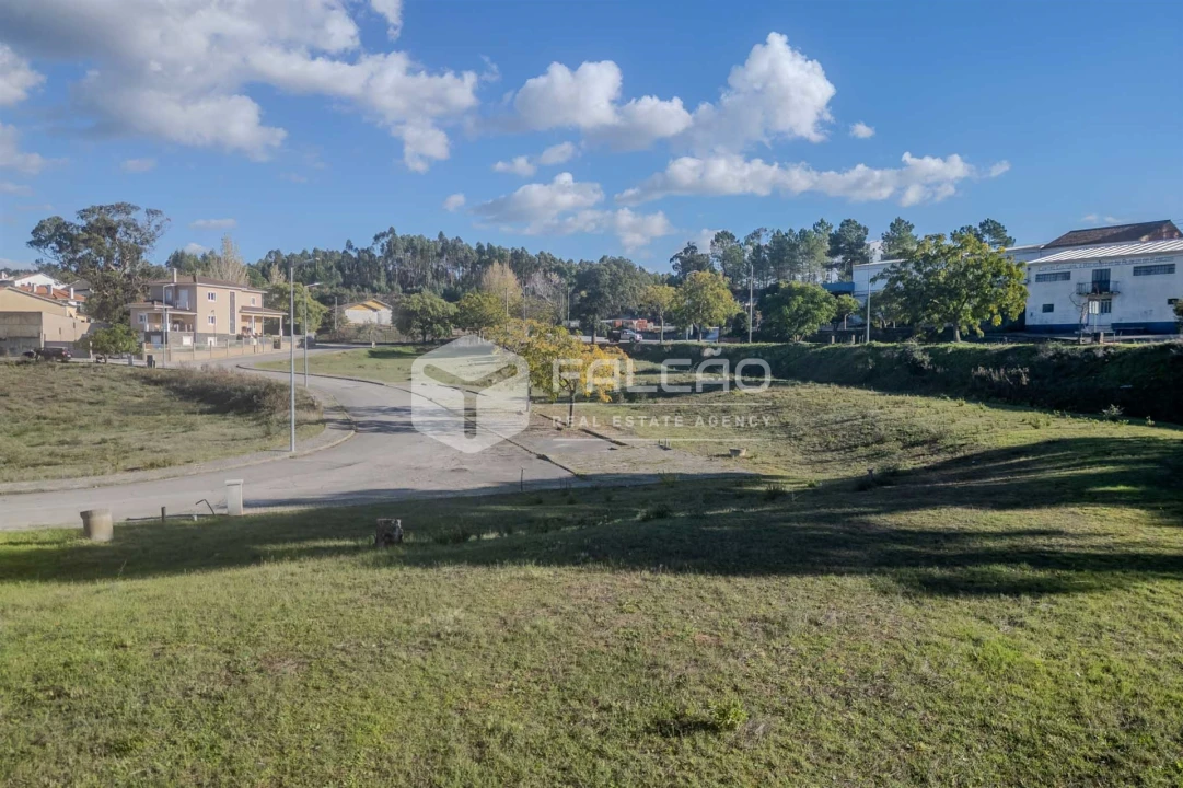 Terreno para Venda em Alcanede Foto 17