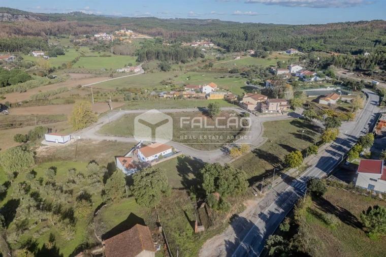 Terreno para Venda em Alcanede Foto 9