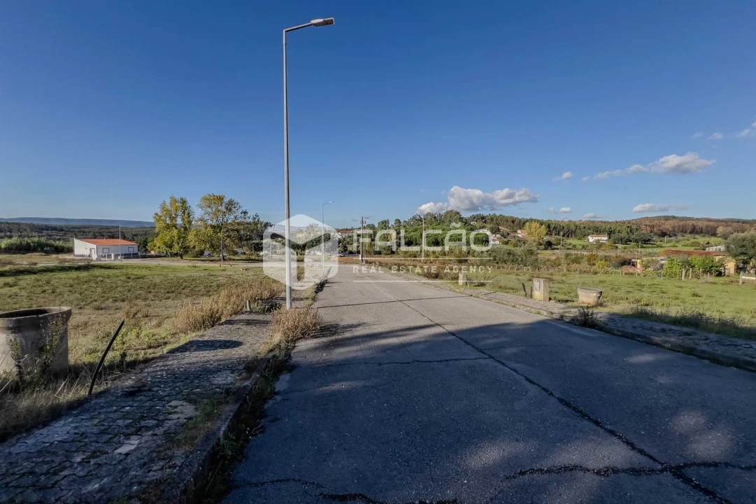 Terreno para Venda em Alcanede Foto 32
