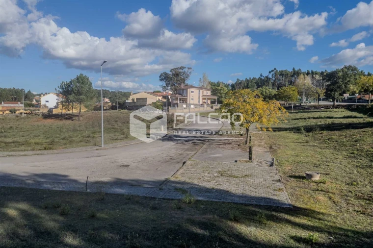 Terreno para Venda em Alcanede Foto 24