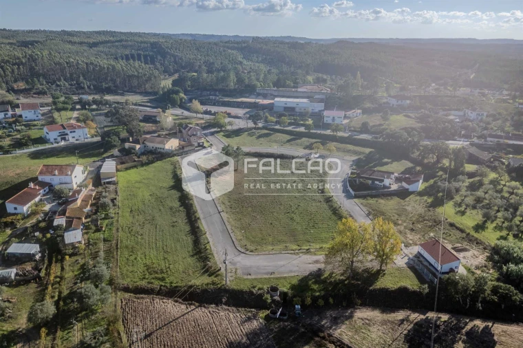 Terreno para Venda em Alcanede Foto 7