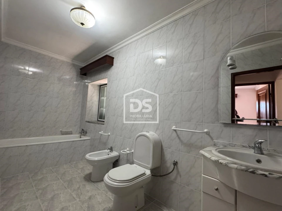 Moradia T4 para Venda em Quintas de São Bartolomeu Foto 16