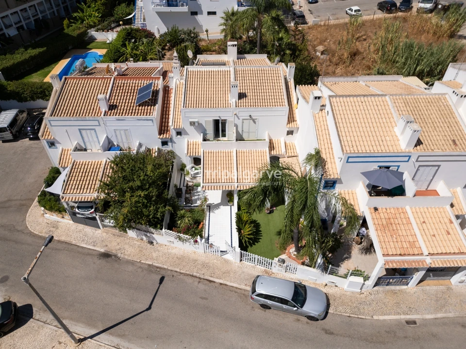 Moradia T2 para Venda em Albufeira e Olhos de Água Foto 37