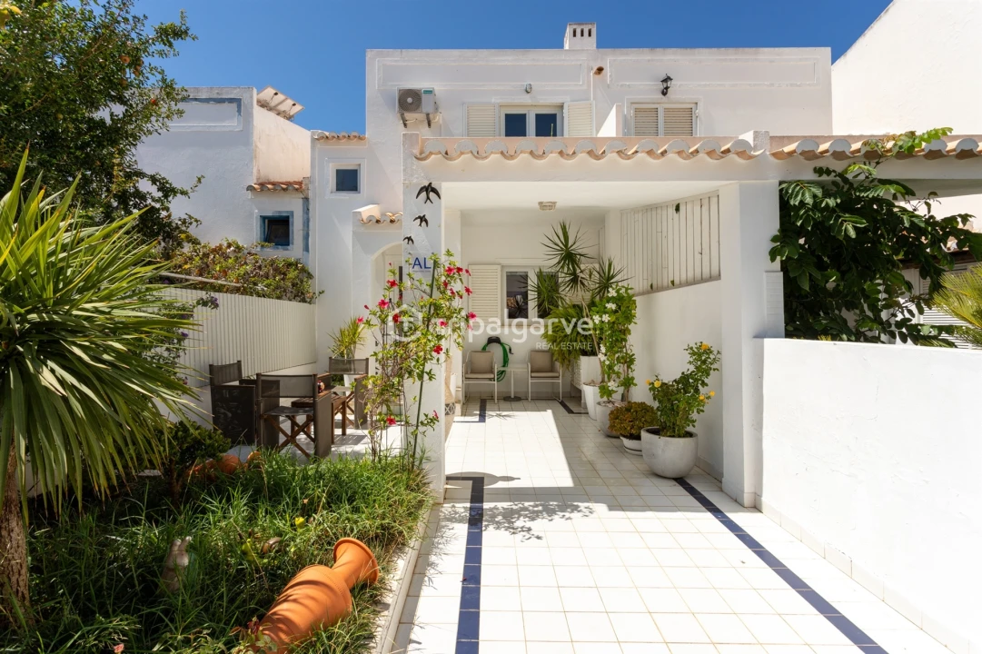 Moradia T2 para Venda em Albufeira e Olhos de Água Foto 8