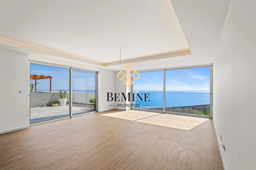 Apartamento T3 para Venda em Camara de Lobos Foto 2