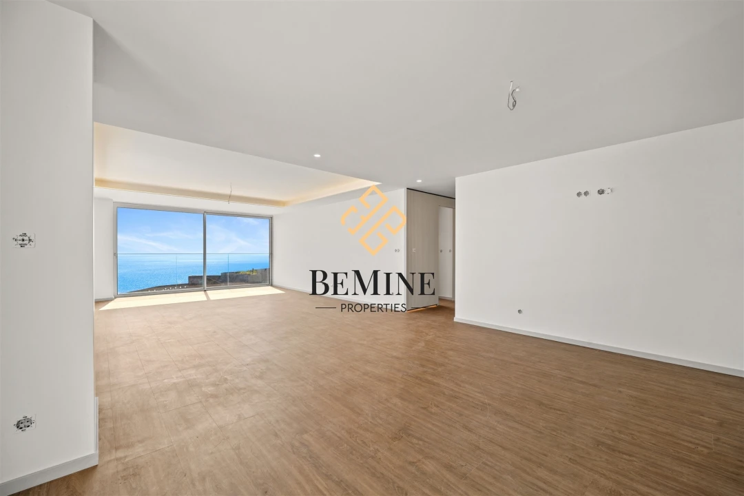 Apartamento T3 para Venda em Camara de Lobos Foto 10