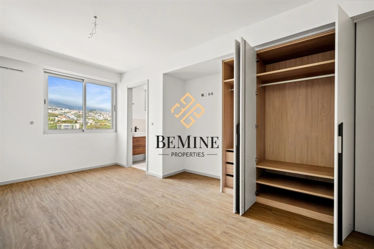 Apartamento T3 para Venda em Camara de Lobos Foto 24