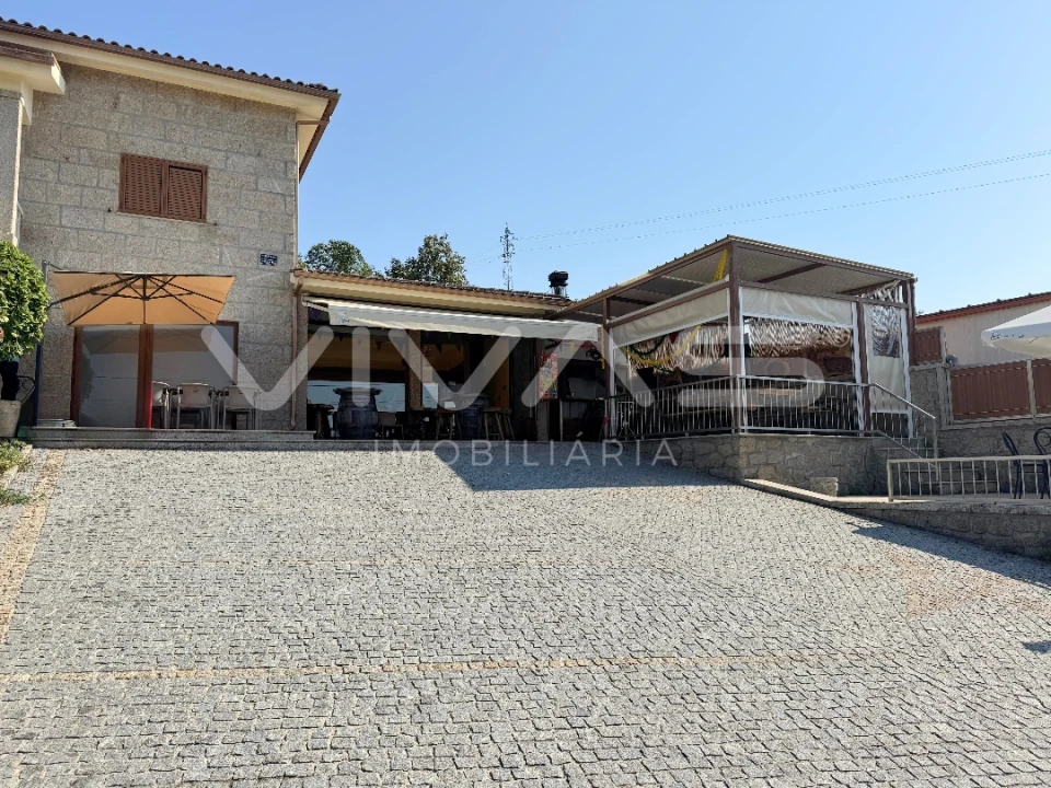 Negócio para Arrendamento em Bico Foto 2