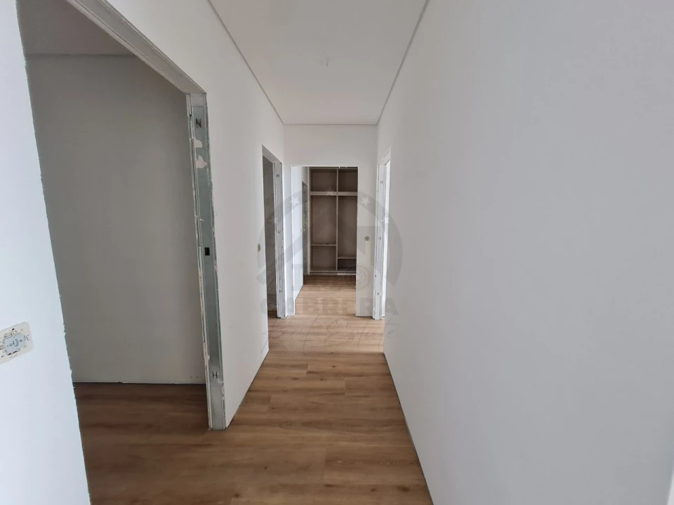 Apartamento T3 para Venda em Estreito de Camara de Lobos Foto 6