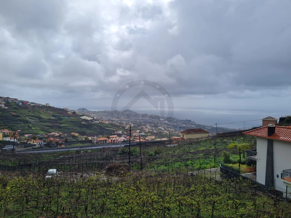 Apartamento T3 para Venda em Estreito de Camara de Lobos Foto 11