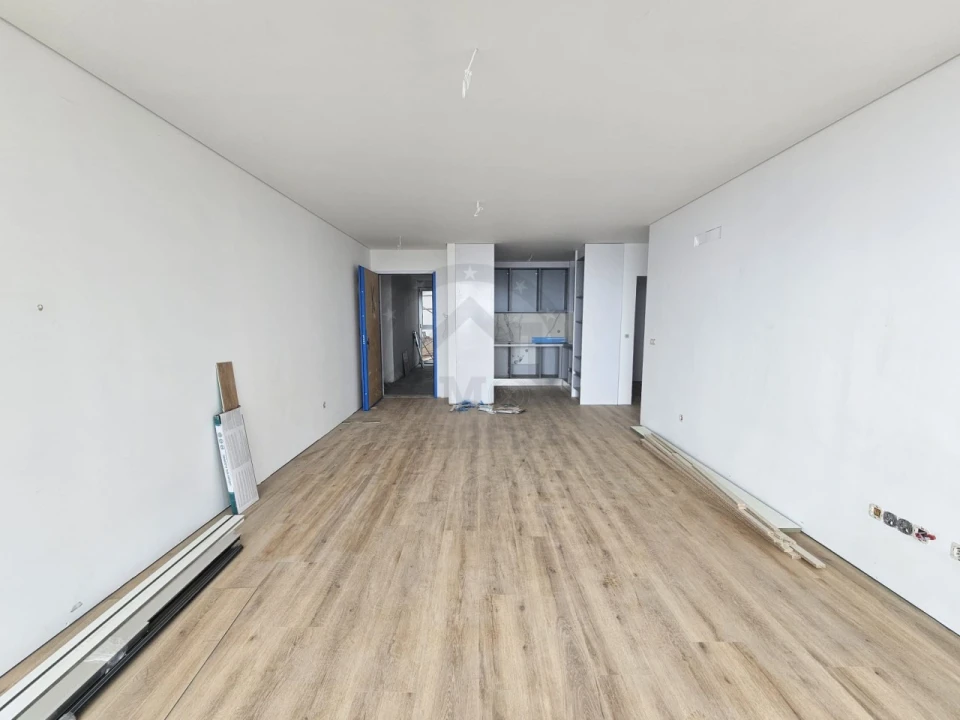 Apartamento T3 para Venda em Estreito de Camara de Lobos Foto 12