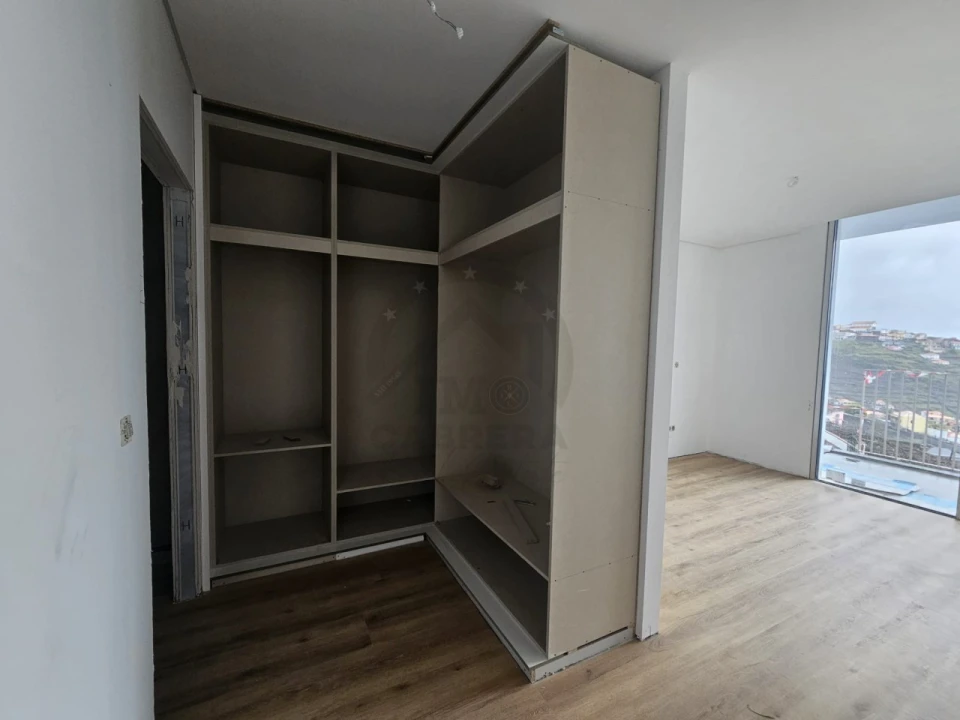 Apartamento T3 para Venda em Estreito de Camara de Lobos Foto 19