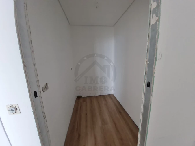 Apartamento T3 para Venda em Estreito de Camara de Lobos Foto 7