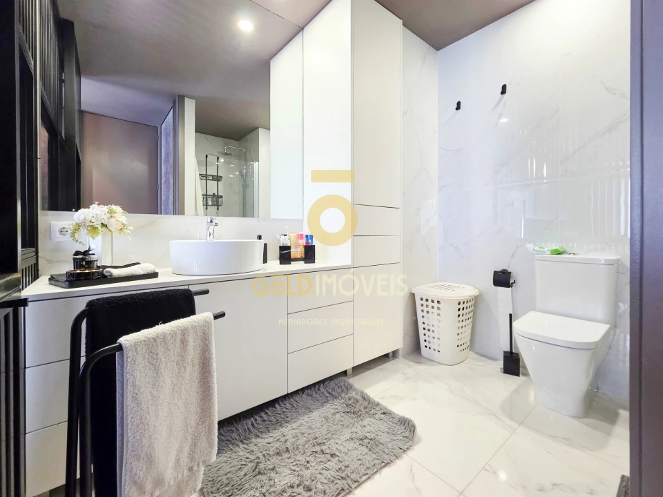 Apartamento T2 para Venda em Penafiel Foto 19