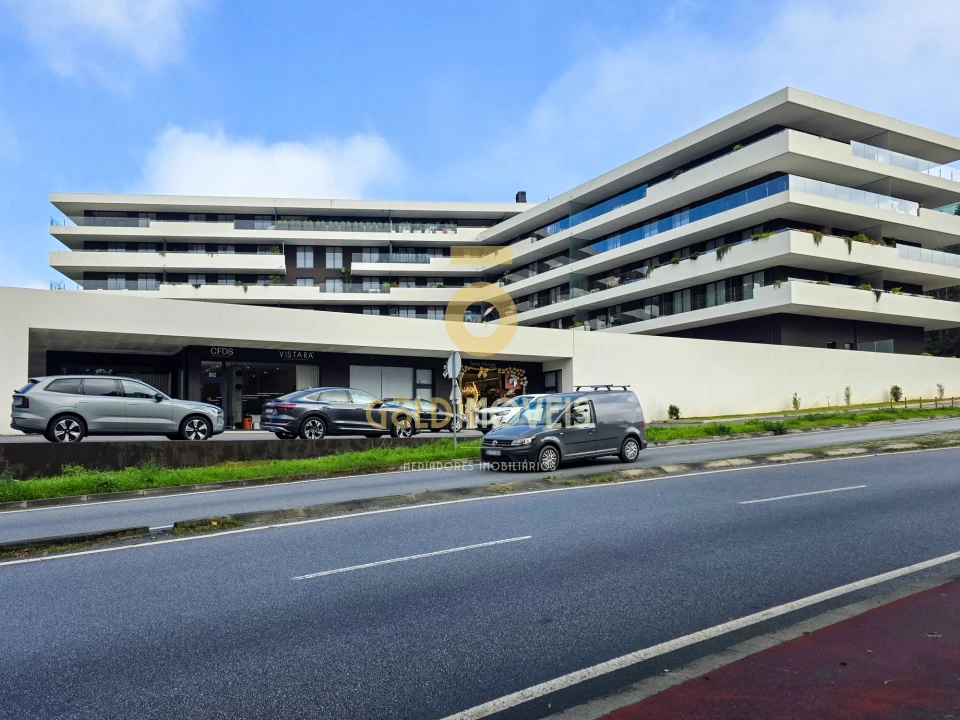 Apartamento T2 para Venda em Penafiel Foto 1