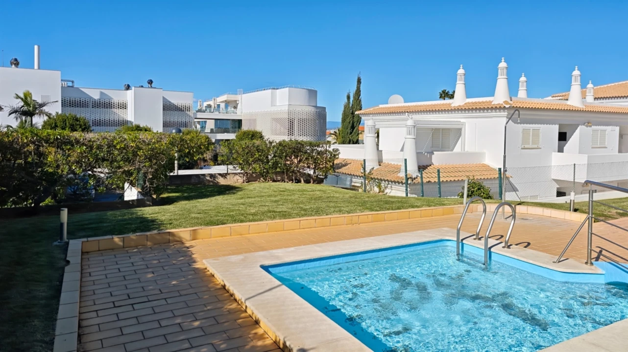 Apartamento T0 para Venda em Albufeira e Olhos de Água Foto 4