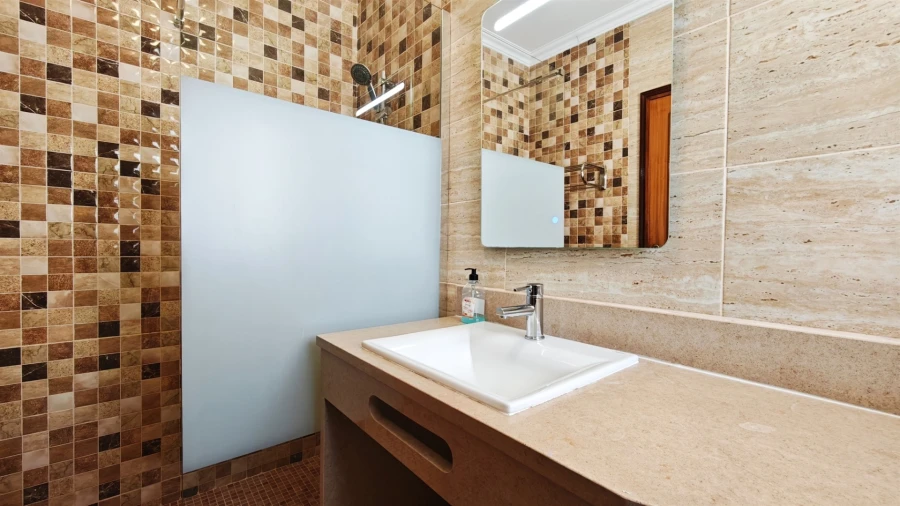 Apartamento T0 para Venda em Albufeira e Olhos de Água Foto 11