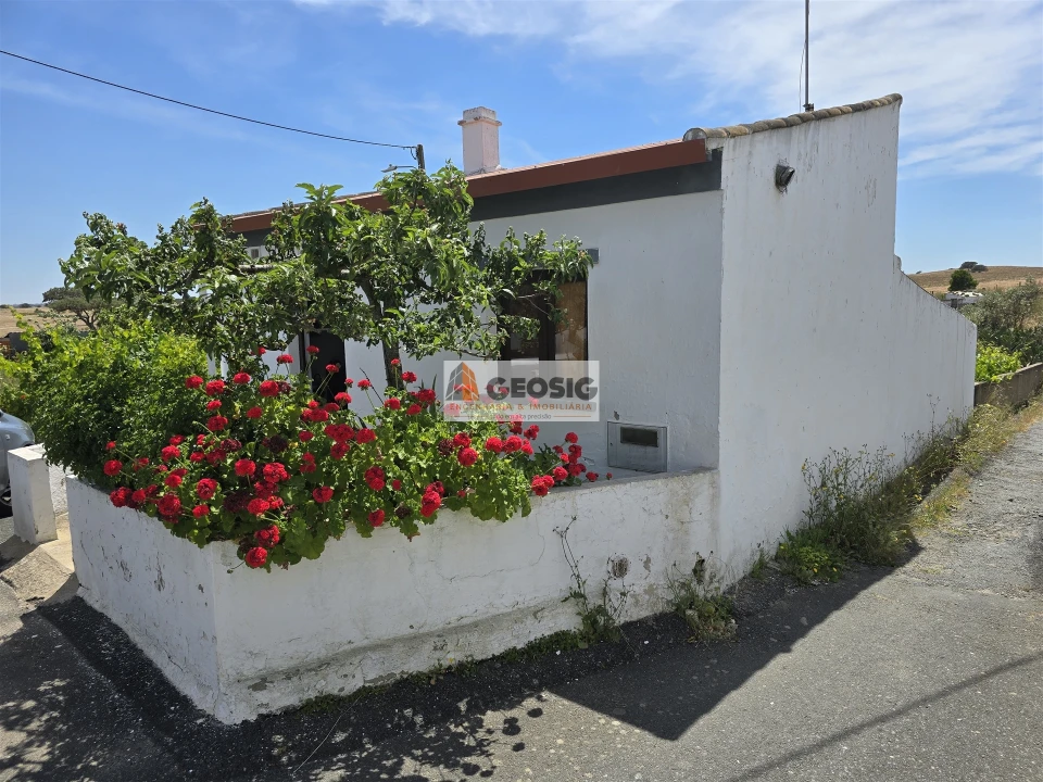 Moradia T0 para Venda em Almodôvar e Graça dos Padrões Foto 2