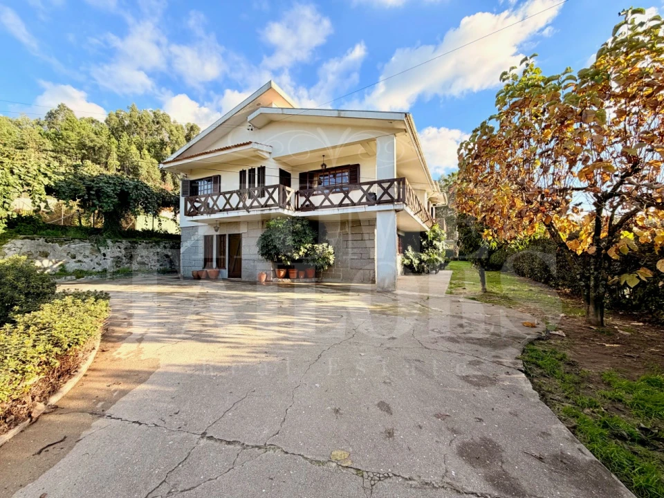 Moradia T5 para Venda em Vila Chã, Codal e Vila Cova de Perrinho Foto 4