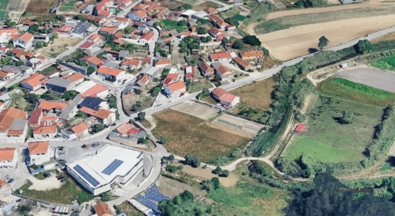 Terreno para Venda em Amor Foto 2