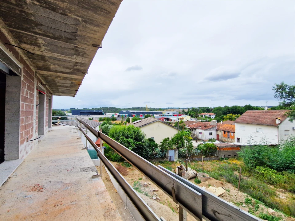 Apartamento T2 para Venda em Rio de Loba Foto 16