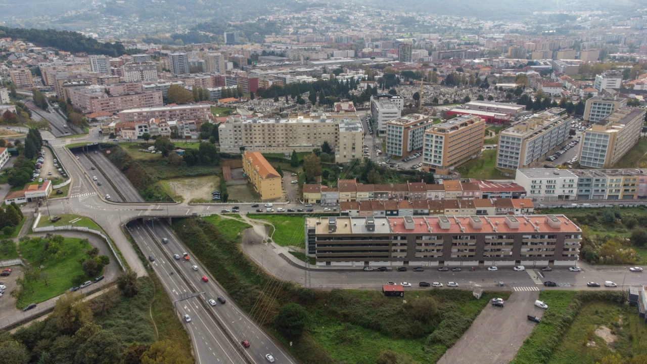 Apartamento T2 para Arrendamento em São Vicente (Braga) Foto 27
