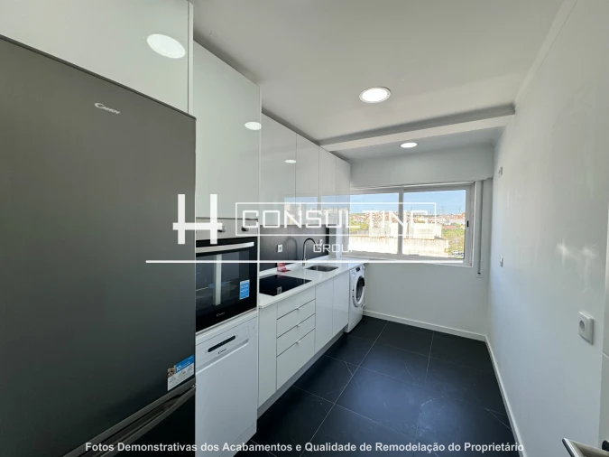 Apartamento T2 para Venda em Venteira Foto 19