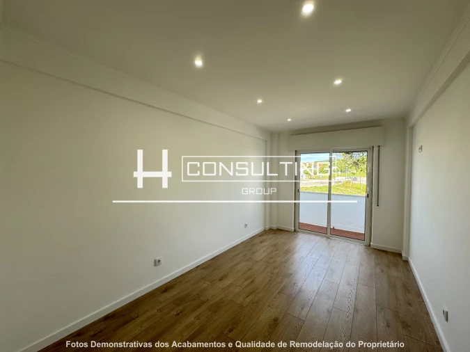 Apartamento T2 para Venda em Venteira Foto 43